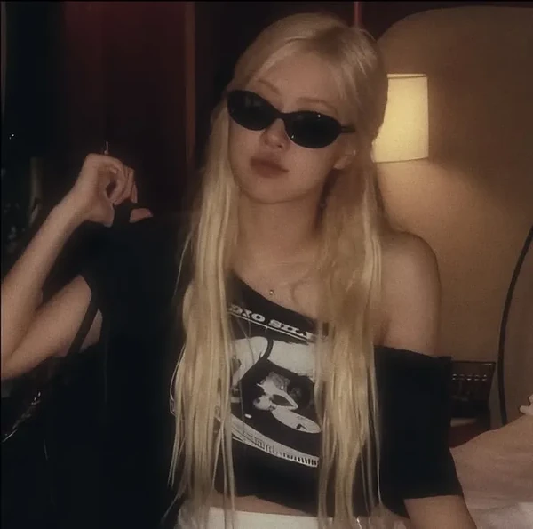 오늘 가장 사랑받은 로제 (BLACKPINK)의 모습