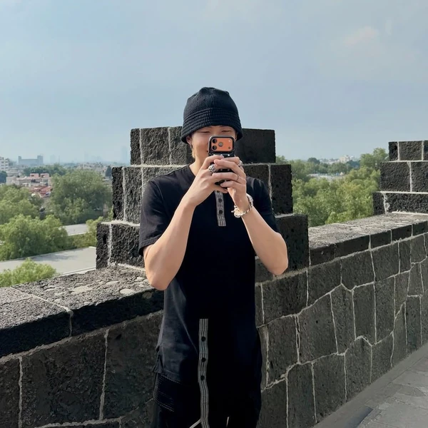 오늘 가장 사랑받은 RM (방탄소년단)의 모습