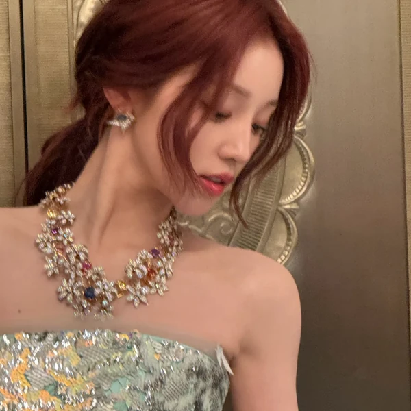 充满粉丝爱意的雨琦 (i-dle)人气照片