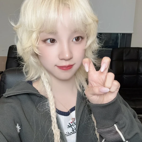 充满粉丝爱意的雨琦 (i-dle)人气照片