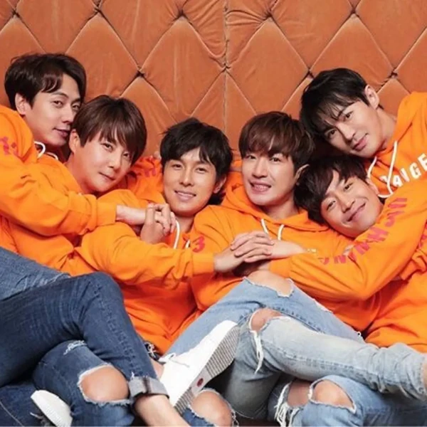 Momen Terbaik SHINHWA Pilihan Penggemar