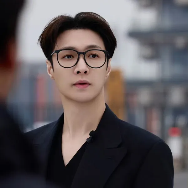 Momen Terbaik Lay (EXO) Pilihan Penggemar