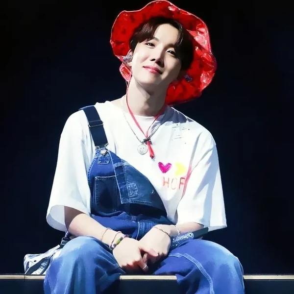 Momen Terbaik j-hope (BTS) Pilihan Penggemar