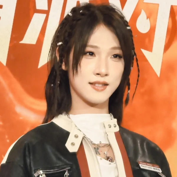 Signature photo of 胡烨韬 (NexT1DE) capturing their charm