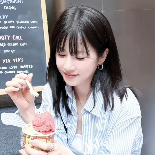 充满粉丝爱意的朴初珑 (Apink)人气照片
