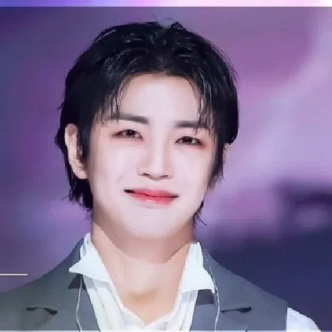 Top Photo Full of Donghun (A.C.E) Love