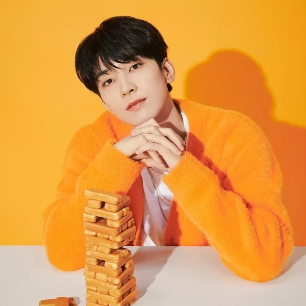 Penampilan Wonwoo (SEVENTEEN) yang Paling Dicintai Hari Ini