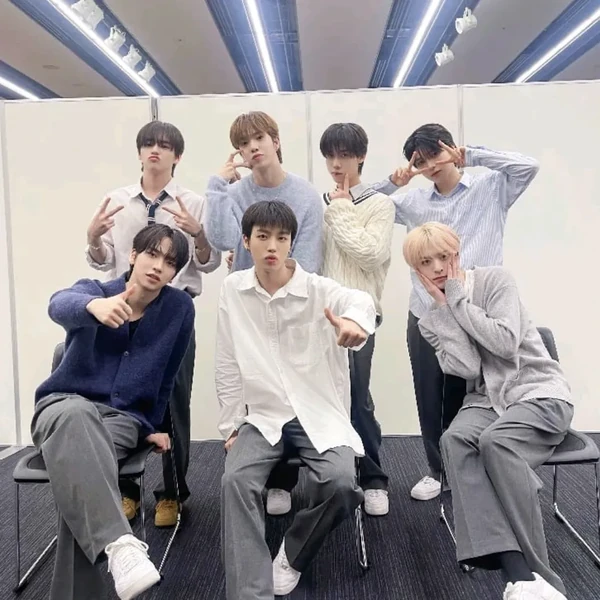 Top Photo Full of n.SSign Love