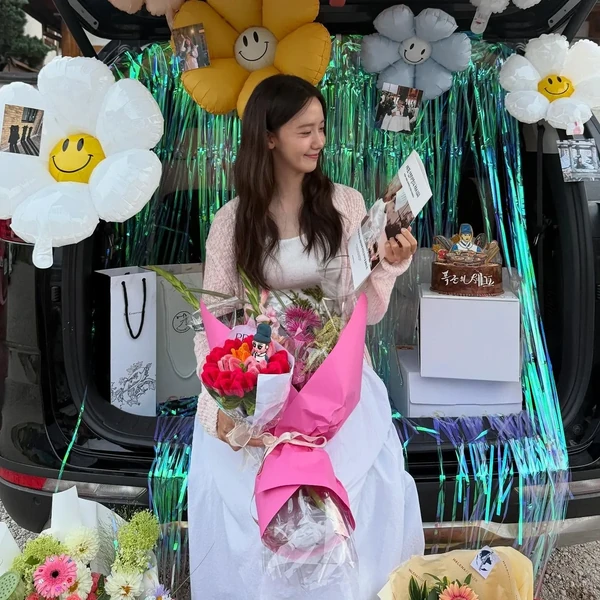 充满粉丝爱意的允儿 (少女时代)人气照片