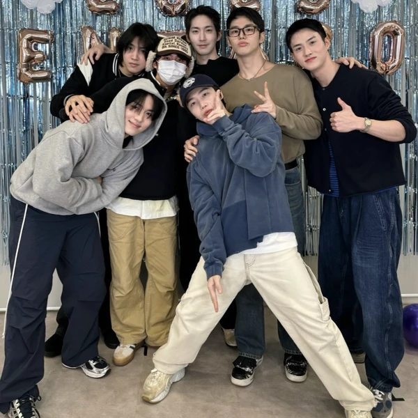 充满粉丝爱意的PENTAGON人气照片