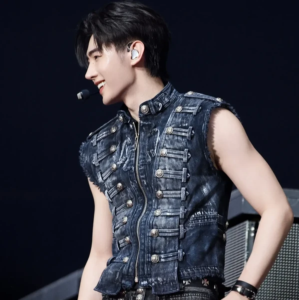 Shining profile picture of Sunghoon (ENHYPEN) on today's Choeaedol