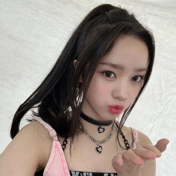 Shining profile picture of Elisia (UNIS) on today's Choeaedol