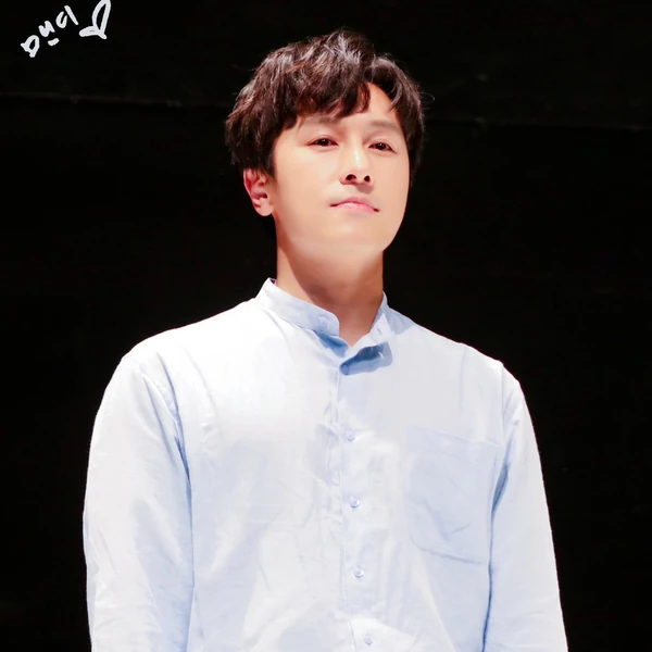 Popular profile picture of 金烔完 (神話) loved by fans