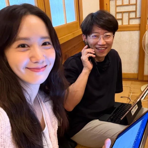 充满粉丝爱意的允儿 (少女时代)人气照片