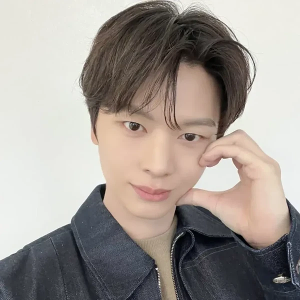 Momen Terbaik Yook Sungjae (BTOB) Pilihan Penggemar