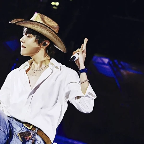Momen Terbaik j-hope (BTS) Pilihan Penggemar