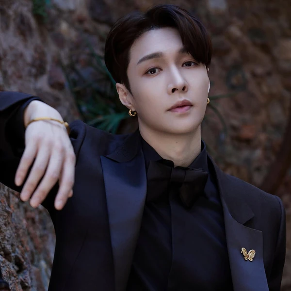 Top Photo Full of Lay (EXO) Love