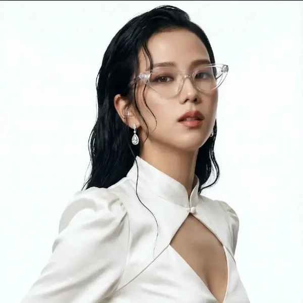 Penampilan Jisoo (BLACKPINK) yang Paling Dicintai Hari Ini