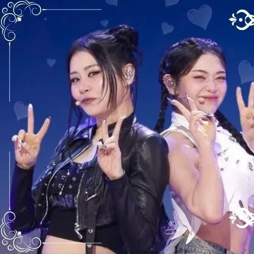 Top Photo Full of AleXa Love