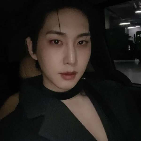 Top Photo Full of Shinwon (PENTAGON) Love