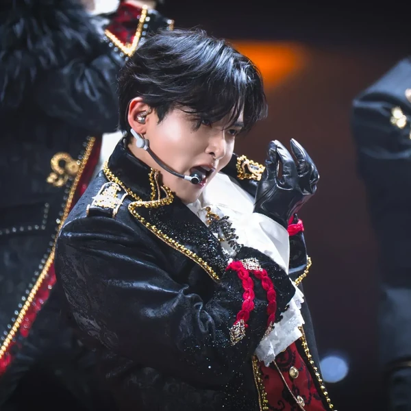 Popular profile picture of 려욱 (슈퍼주니어) loved by fans