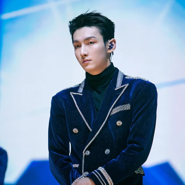 Top Photo Full of Zuho (SF9) Love