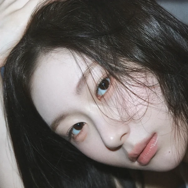 今天最受喜爱的彩领 (ITZY)