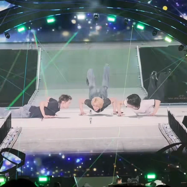 Top Photo Full of Joshua (SEVENTEEN) Love