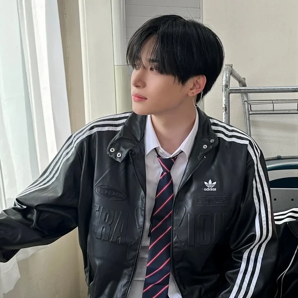 Today's Most Loved Jungmo (CRAVITY)
