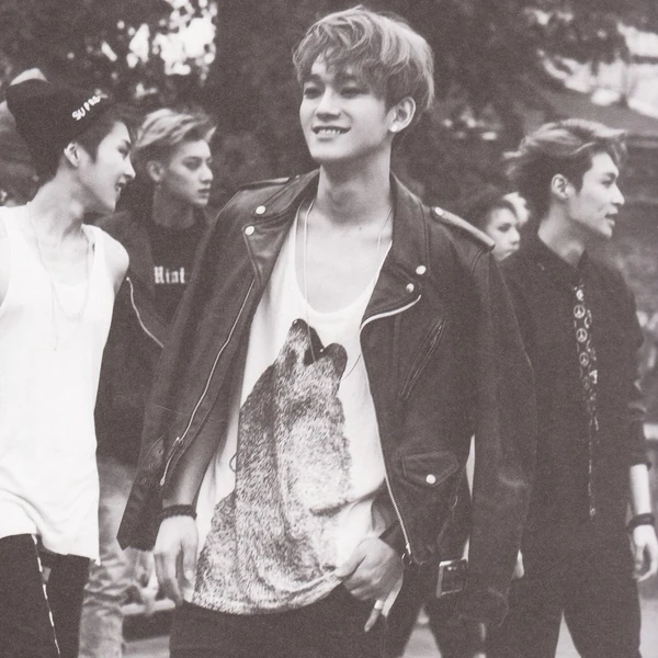 Top Photo Full of Chen (EXO) Love