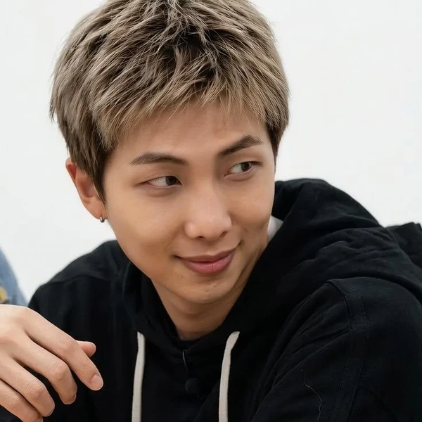 Popular profile picture of RM (防彈少年團) loved by fans