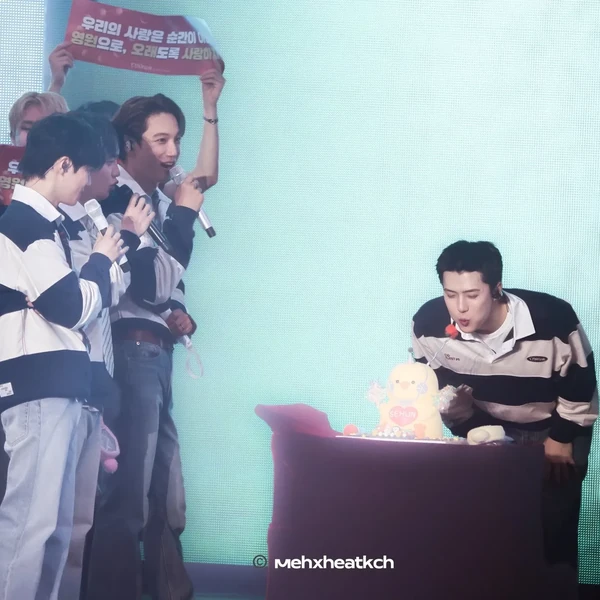 Today's Most Loved EXO