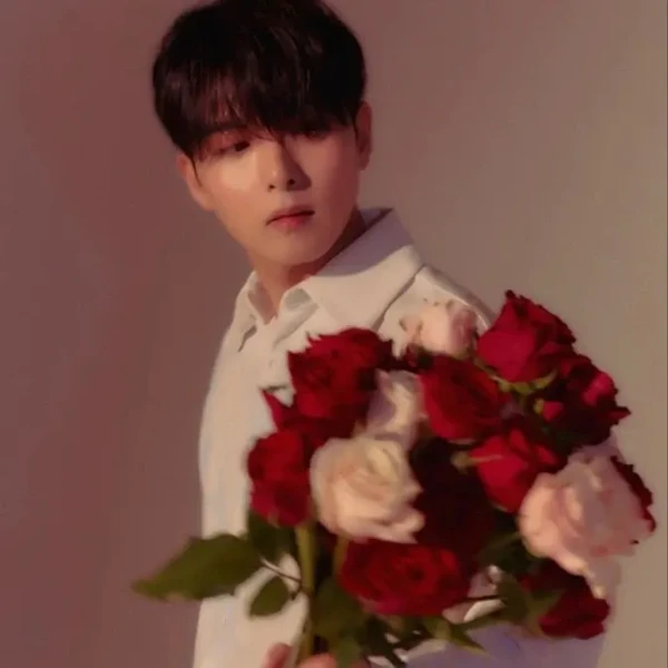 充滿粉絲愛意的厲旭 (Super Junior)人氣照片