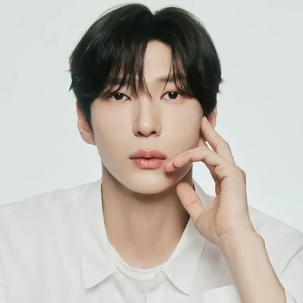 充满粉丝爱意的LEO (VIXX)人气照片