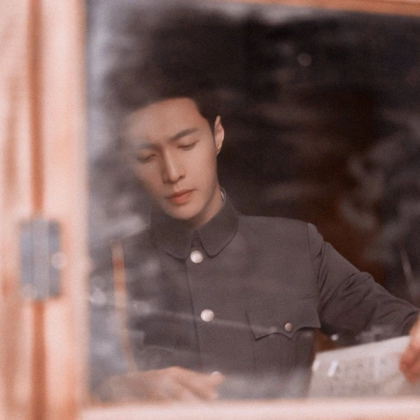 Fans' Pick: Best Moment of Lay (EXO)