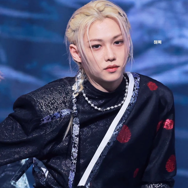 Foto Populer Penuh Cinta untuk Felix (Stray Kids)
