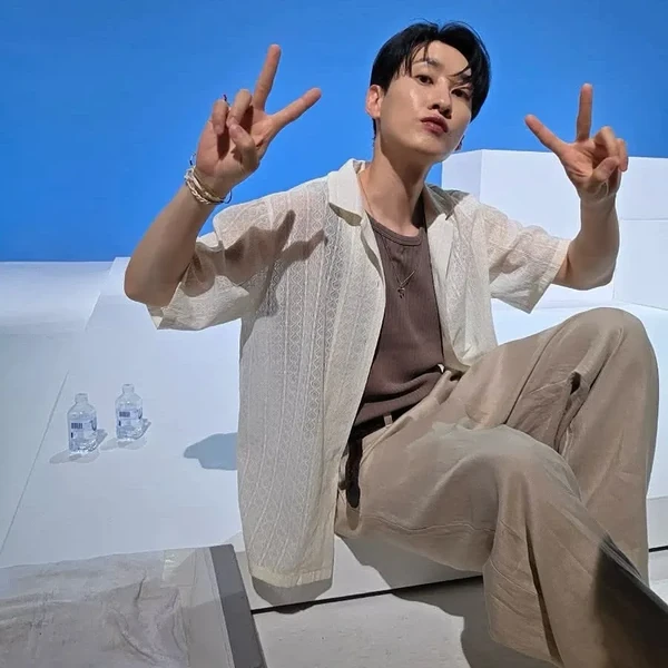 오늘 가장 사랑받은 은혁 (슈퍼주니어)의 모습