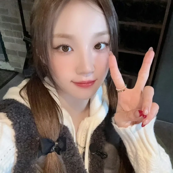 充满粉丝爱意的雨琦 (i-dle)人气照片