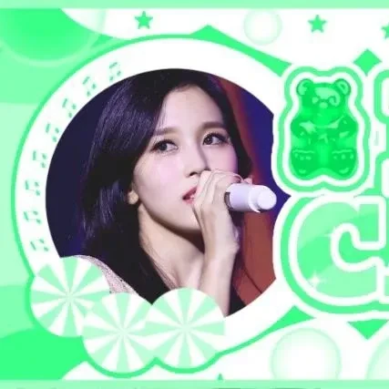 Foto Populer Penuh Cinta untuk Mina (TWICE)