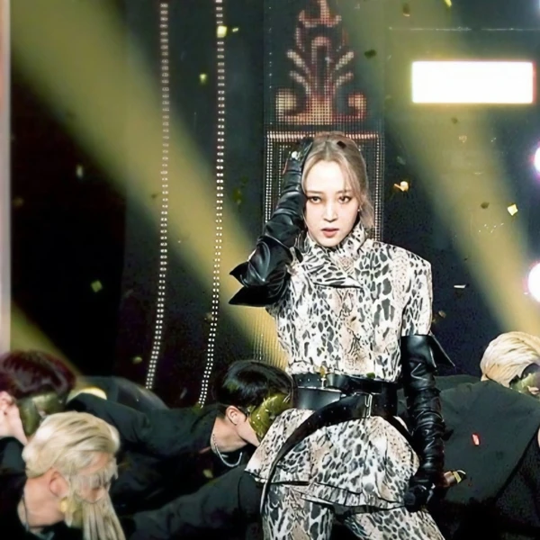 Top Photo Full of MAMAMOO Love