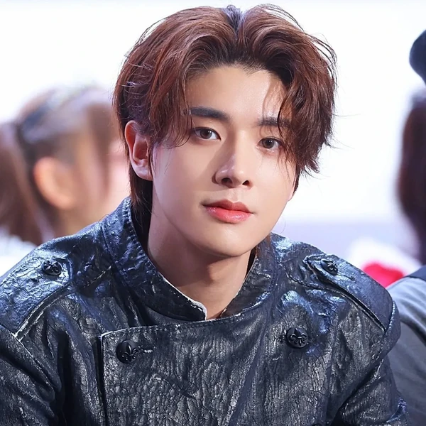 Shining profile picture of Jake (ENHYPEN) on today's Choeaedol
