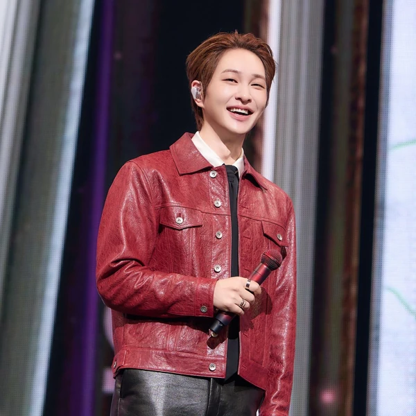 Shining profile picture of 온유 (샤이니) on today's Choeaedol