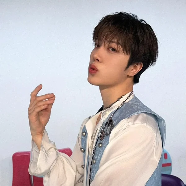 Foto Populer Penuh Cinta untuk So Junghwan (TREASURE)
