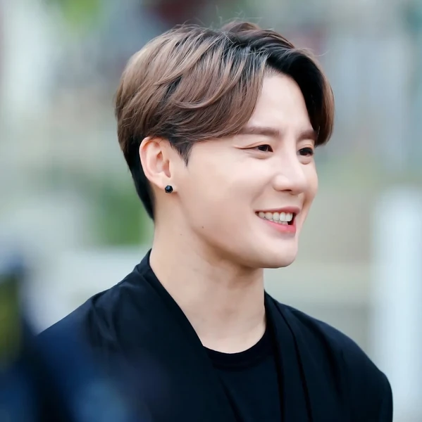 Today's Most Loved Kim Junsu (JX)