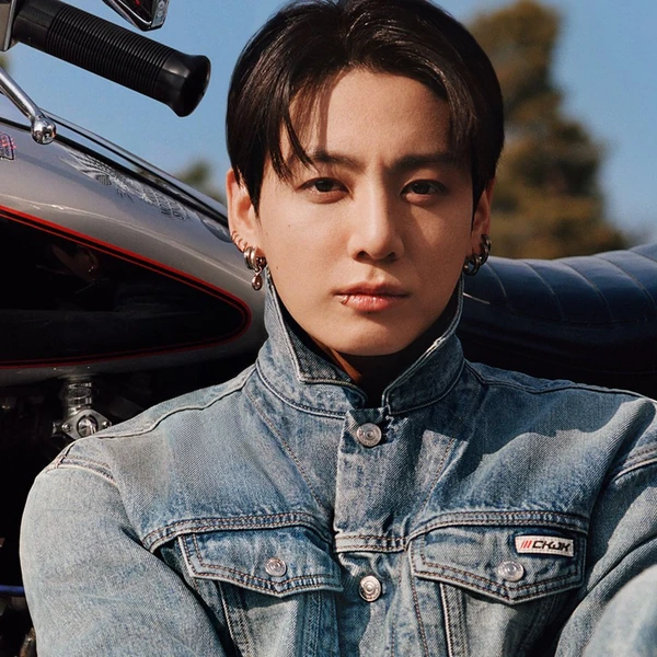 Penampilan Jungkook (BTS) yang Paling Dicintai Hari Ini