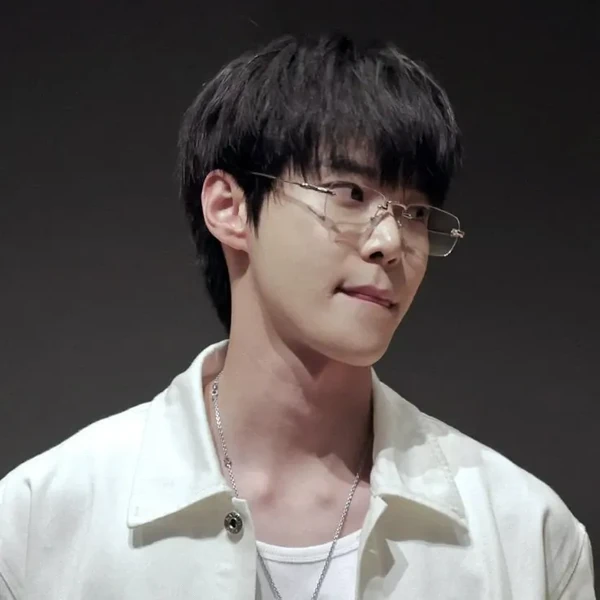 充满粉丝爱意的道英 (NCT 127)人气照片