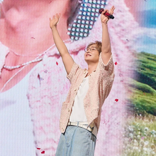 Top Photo Full of Onew (SHINee) Love