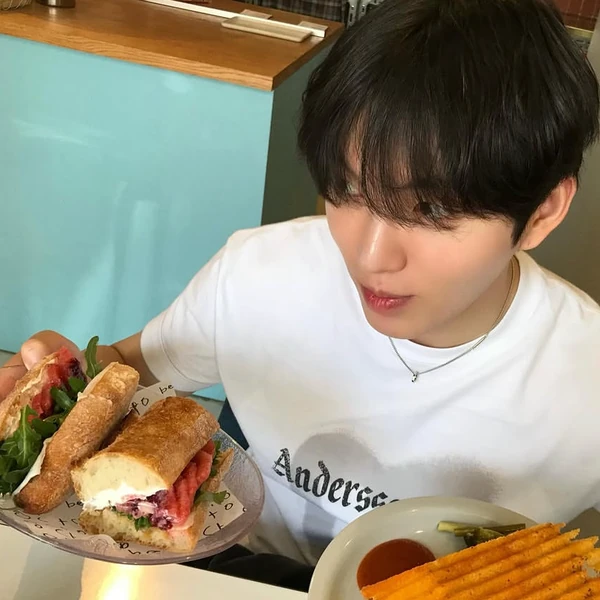 Today's Most Loved HEECHAN (DKB)