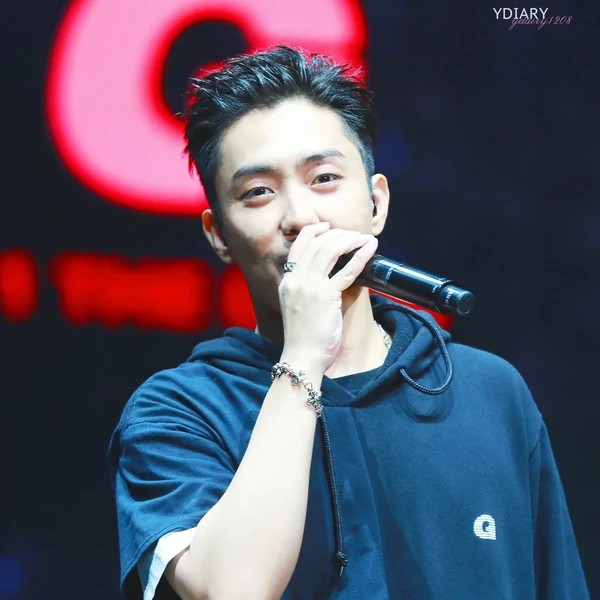 Momen Terbaik Eun Jiwon (SECHSKIES) Pilihan Penggemar