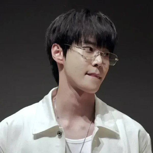 充满粉丝爱意的道英 (NCT 127)人气照片